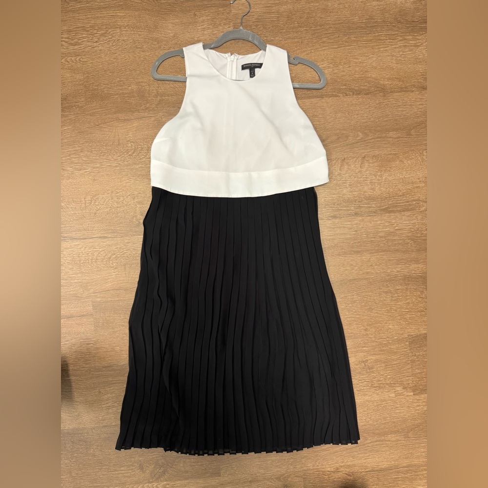 Banana Republic Black and White Midi Dress